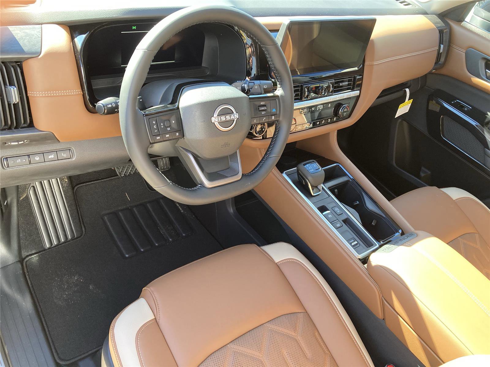 New 2026 Nissan Pathfinder Platinum image 11