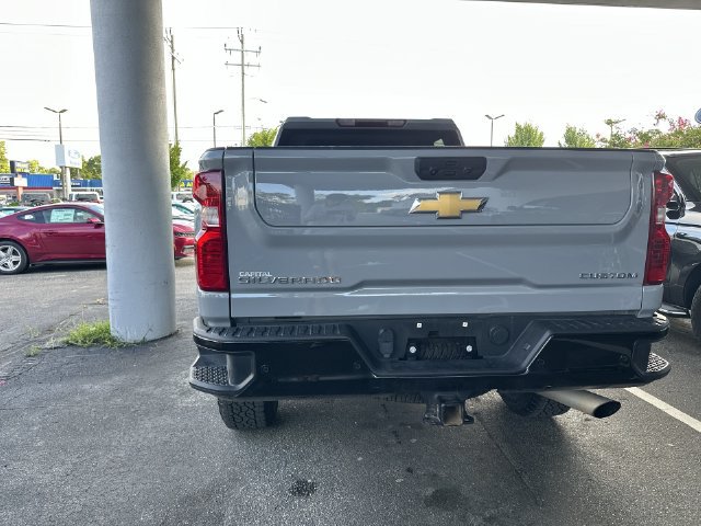 Used 2024 Chevrolet Silverado 2500 Custom AWD/4WD image 23