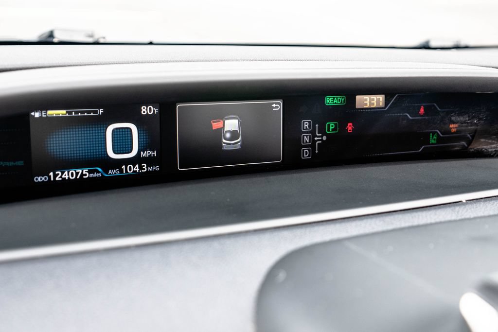 Used 2018 Toyota Prius Prime Premium FWD image 29