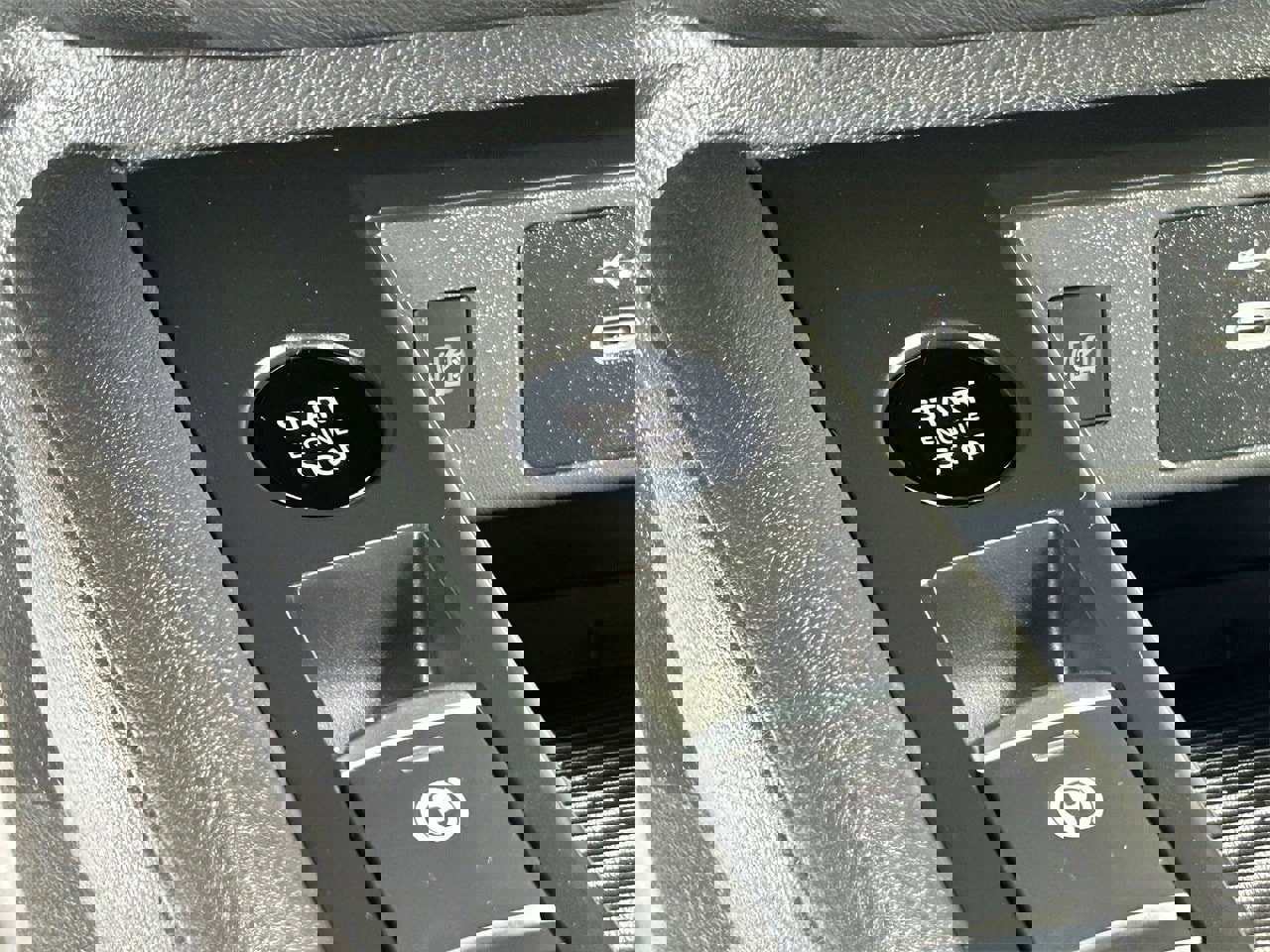 New 2026 Nissan Kicks SV image 33