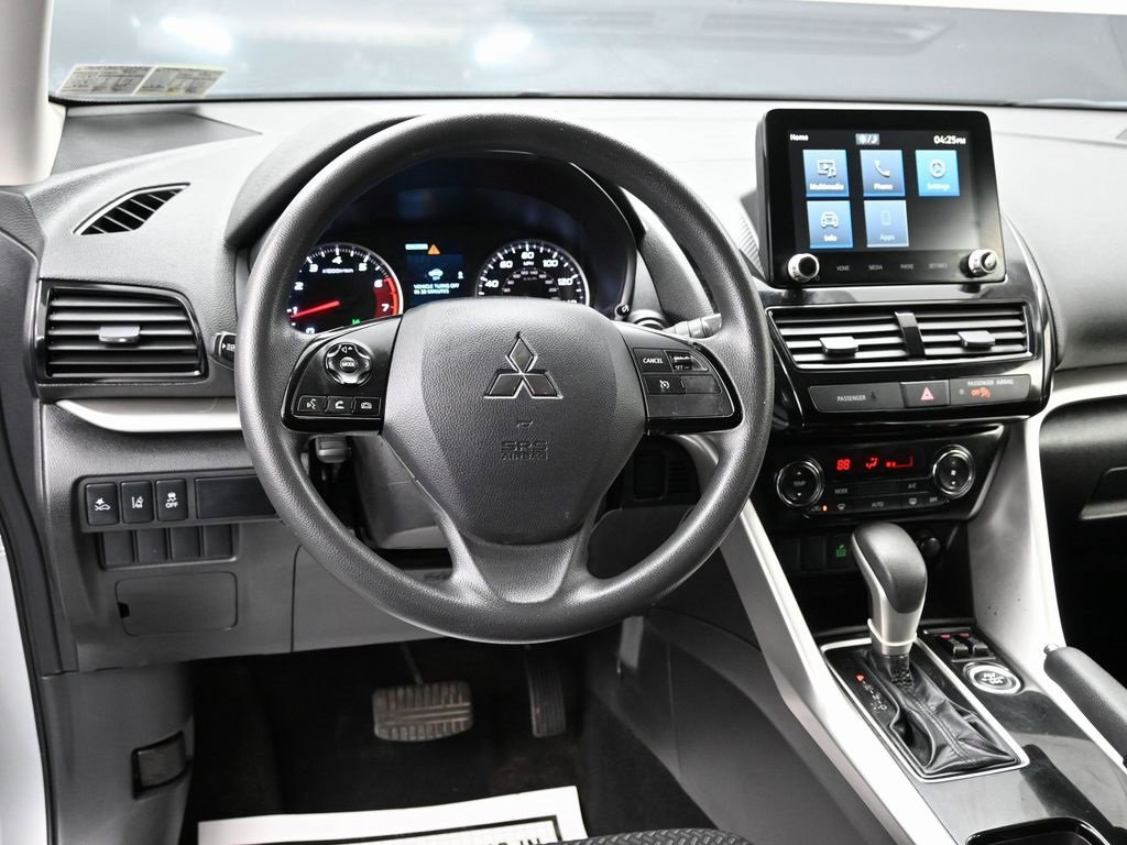 Used 2025 Mitsubishi Eclipse Cross LE image 28