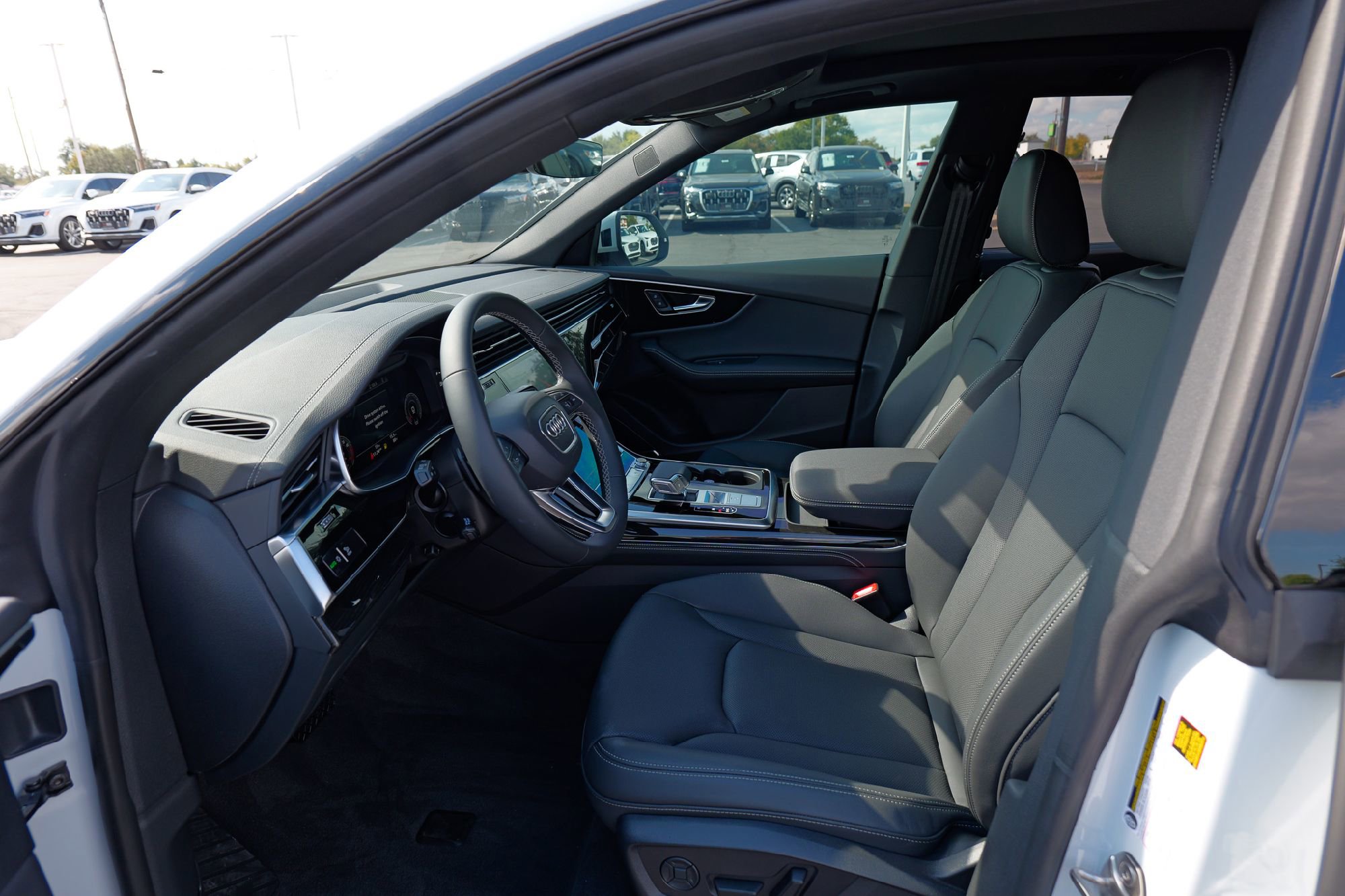 New 2025 Audi Q8 Premium Plus image 10