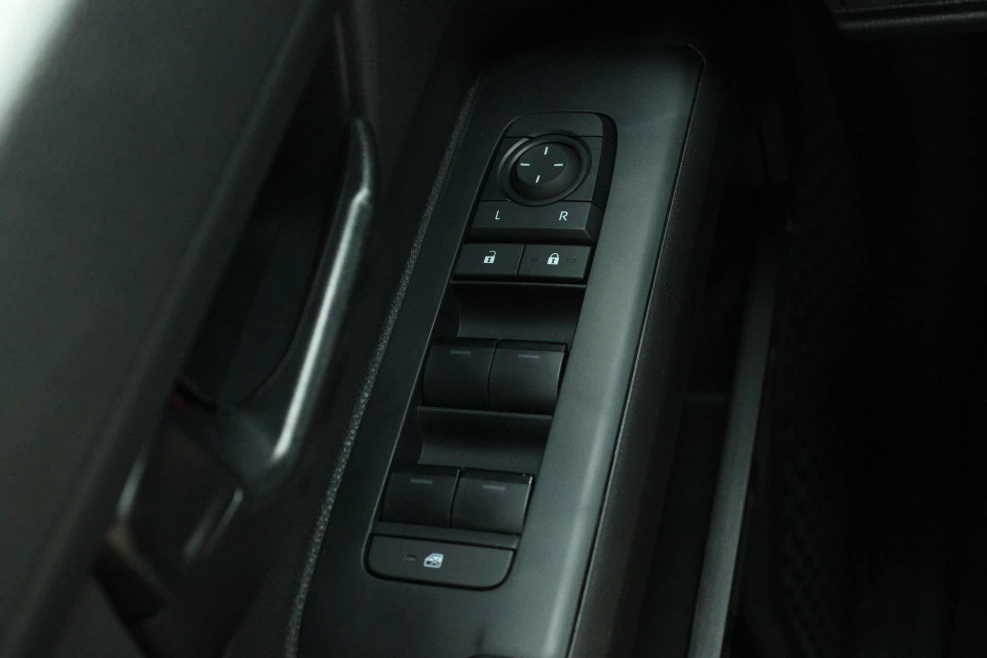 New 2026 Toyota Tacoma SR5 RWD image 25