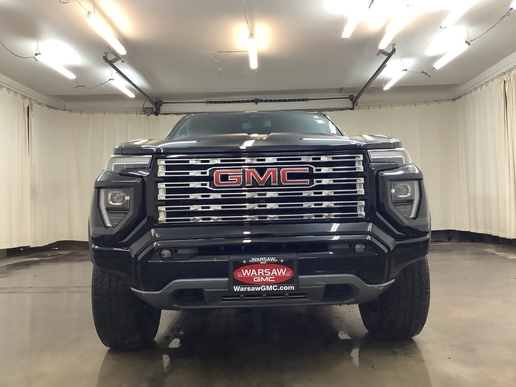 Used 2024 GMC Canyon Denali AWD/4WD image 10