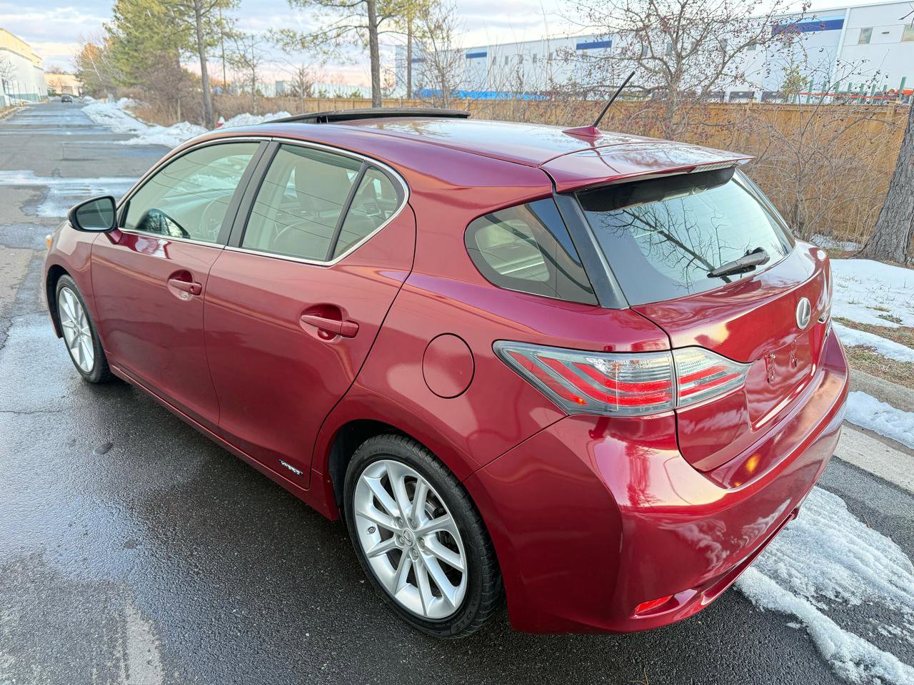 Used 2013 Lexus CT 200h w/ Premium Pkg w/Navigation image 3