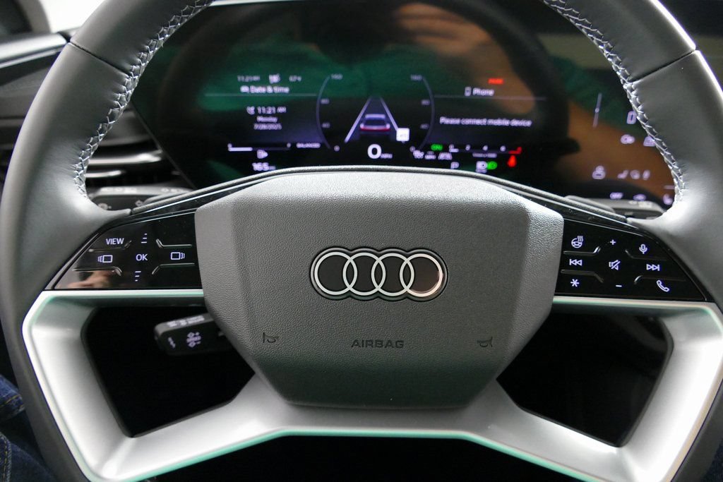 Certified 2025 Audi Q5 Premium w/ Convenience Package AWD/4WD image 16