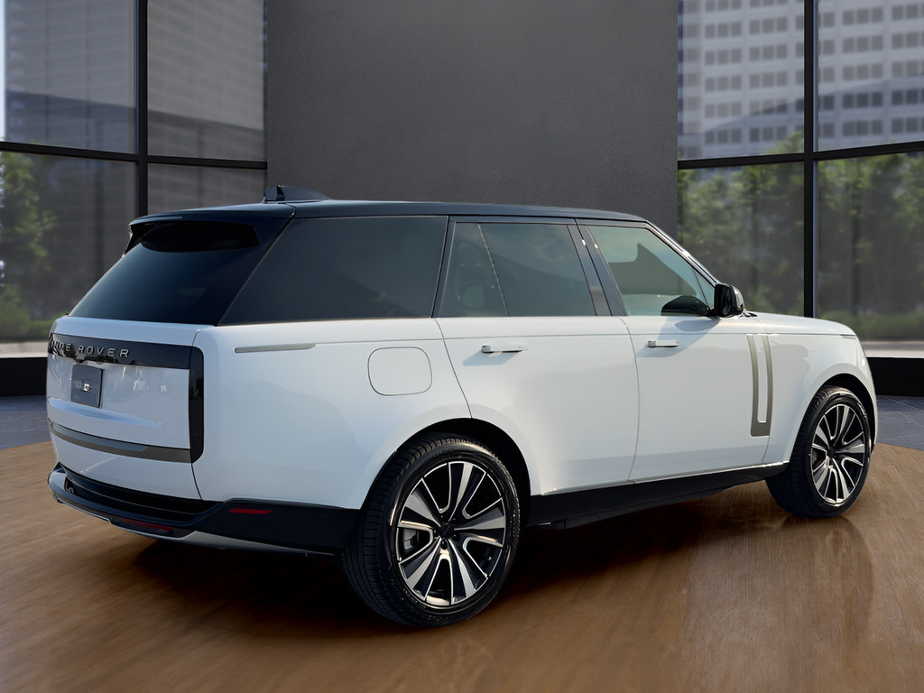 Used 2026 Land Rover Range Rover SE AWD/4WD image 5