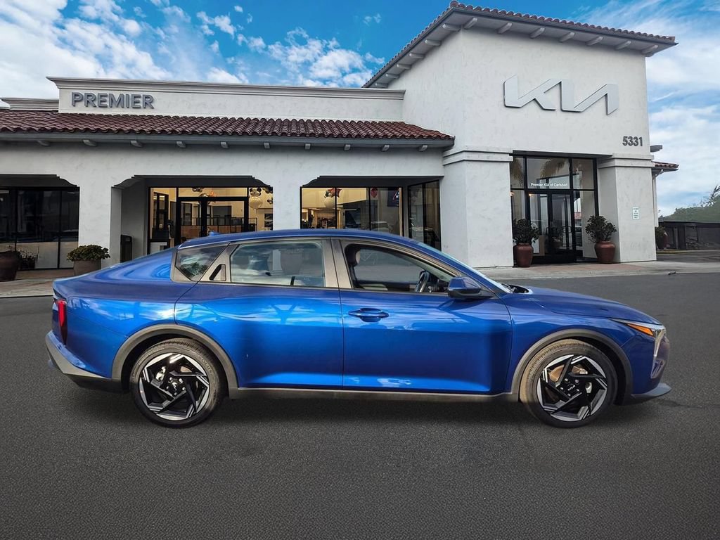 Certified 2025 Kia K4 GT-Line Turbo FWD image 9