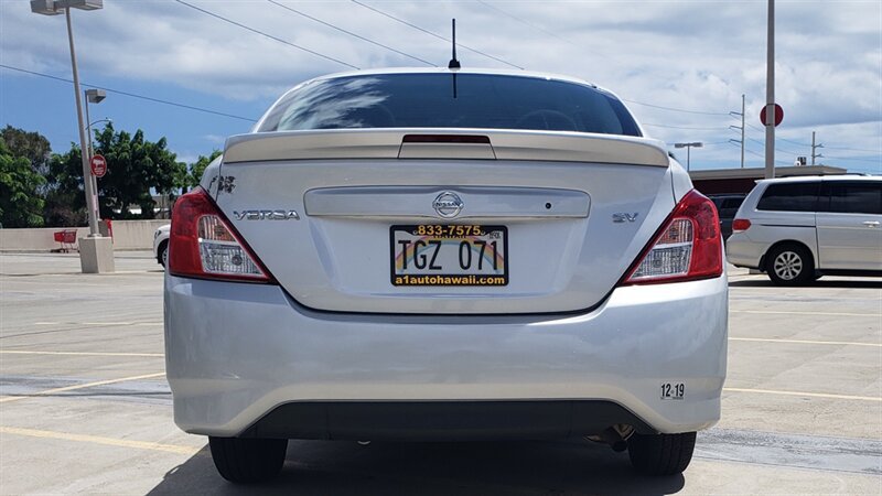 Used 2018 Nissan Versa SV FWD image 8