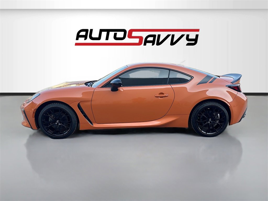 Used 2023 Toyota GR86 10th Anniversary SE image 4