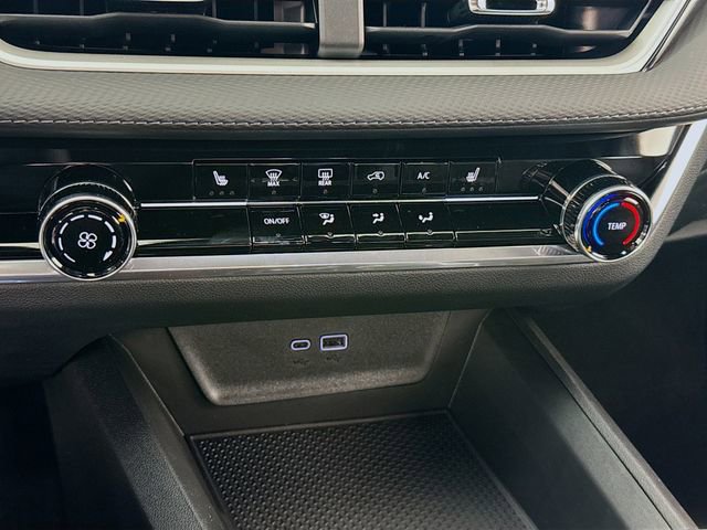 New 2026 Chevrolet Equinox LT image 16