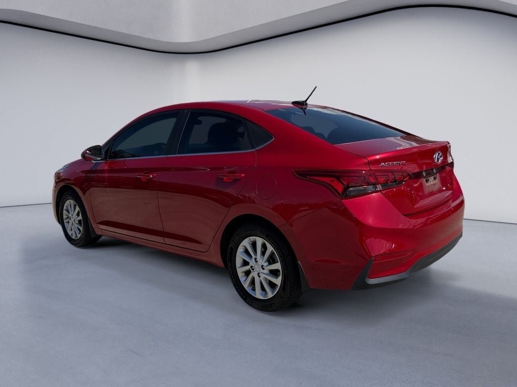 Used 2022 Hyundai Accent SEL FWD image 3