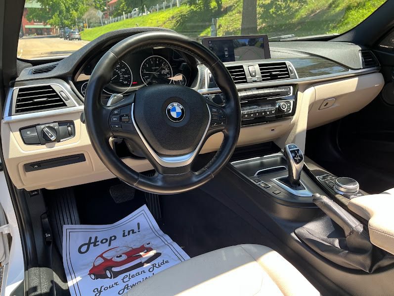 Used 2018 BMW 340i xDrive Sedan w/ Premium Package AWD/4WD image 10