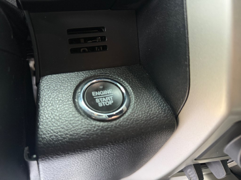 Used 2018 Ford F150 Lariat w/ Equipment Group 501A Mid AWD/4WD image 27