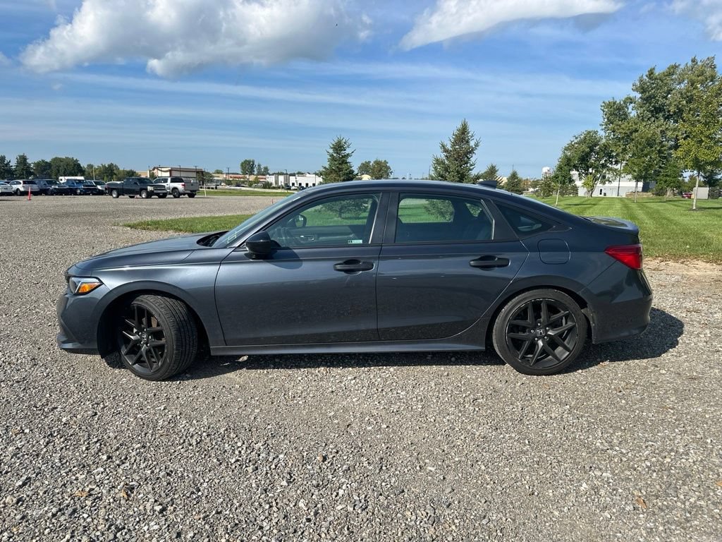 Used 2023 Honda Civic Sport image 6