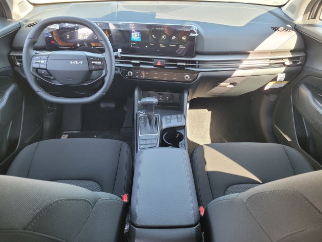New 2026 Kia Sportage LX w/ LX Convenience Package FWD image 8