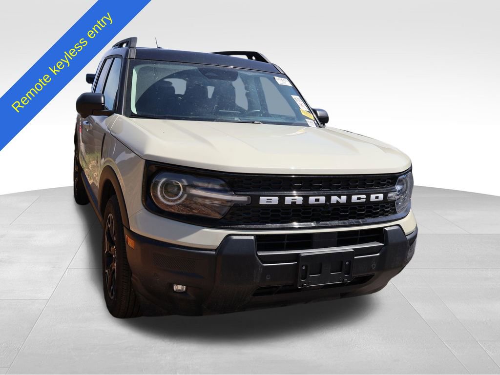 Used 2025 Ford Bronco Sport Outer Banks w/ Outer Banks Tech Package+ AWD/4WD image 9