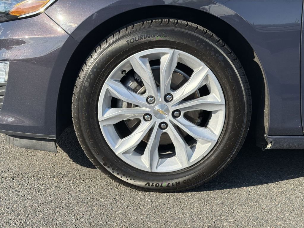 Used 2025 Chevrolet Malibu LT FWD image 12