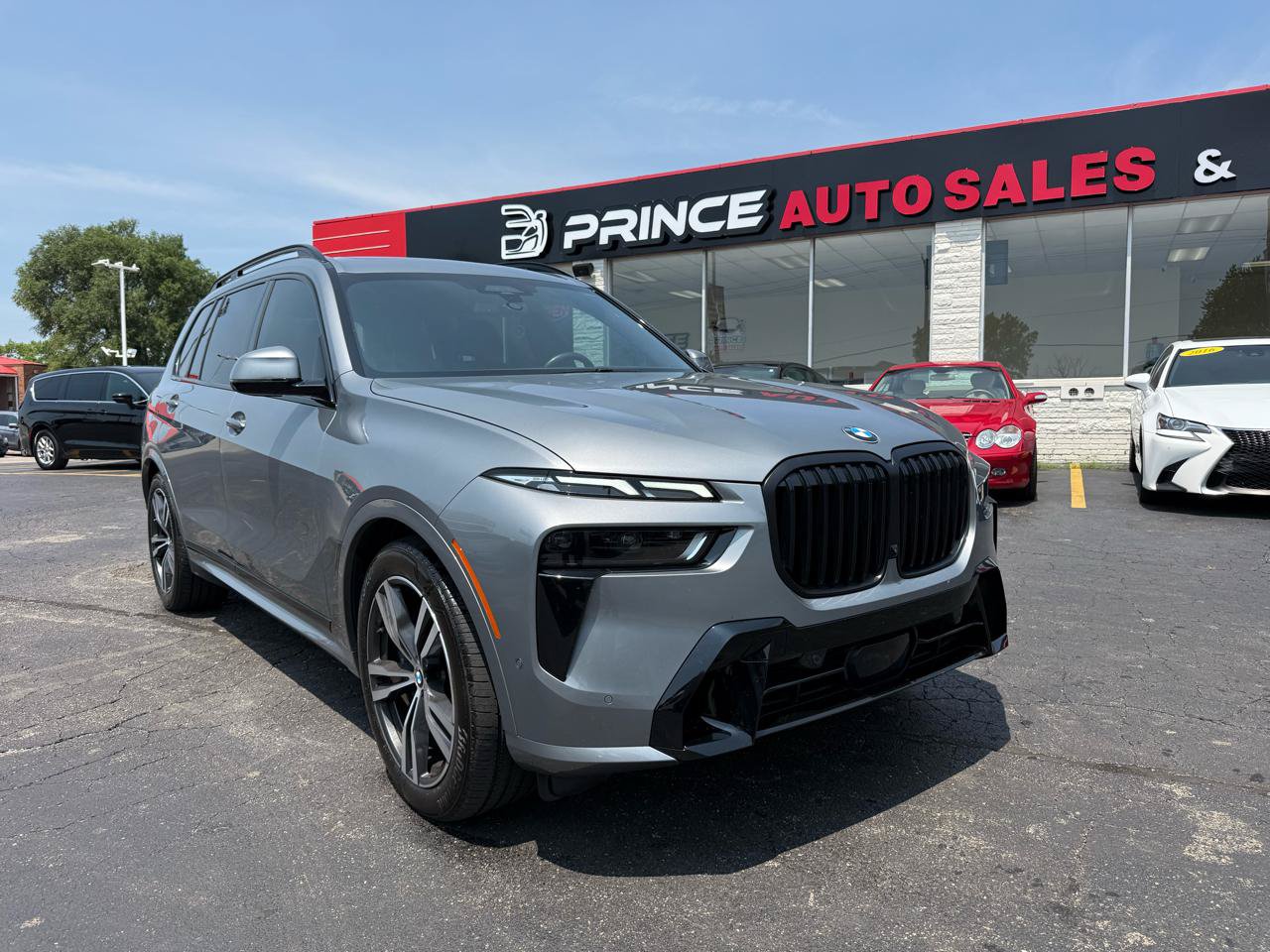 Used 2023 BMW X7 xDrive40i w/ Executive Package AWD/4WD image 1