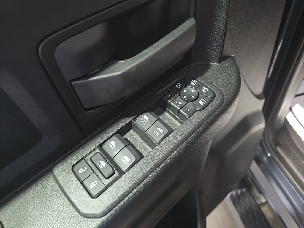 New 2026 RAM 2500 Warlock AWD/4WD image 11
