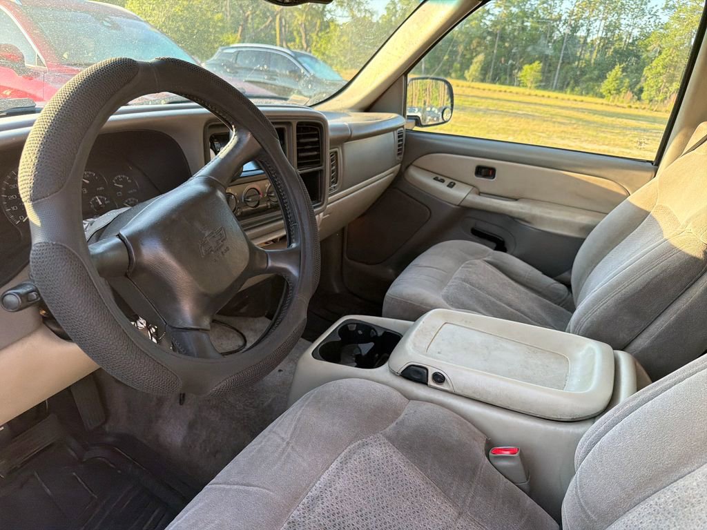 Used 2000 Chevrolet Suburban LS w/ LS Preferred Equipment Group RWD image 10