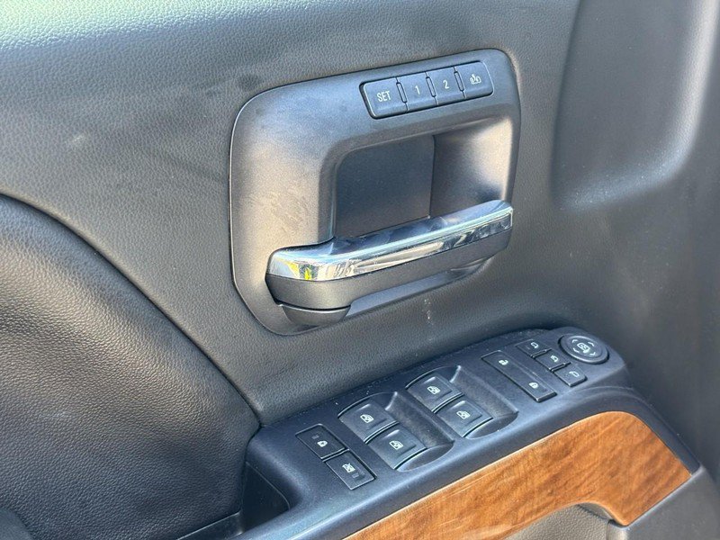 Used 2018 Chevrolet Silverado 1500 LTZ w/ Sport Package AWD/4WD image 17