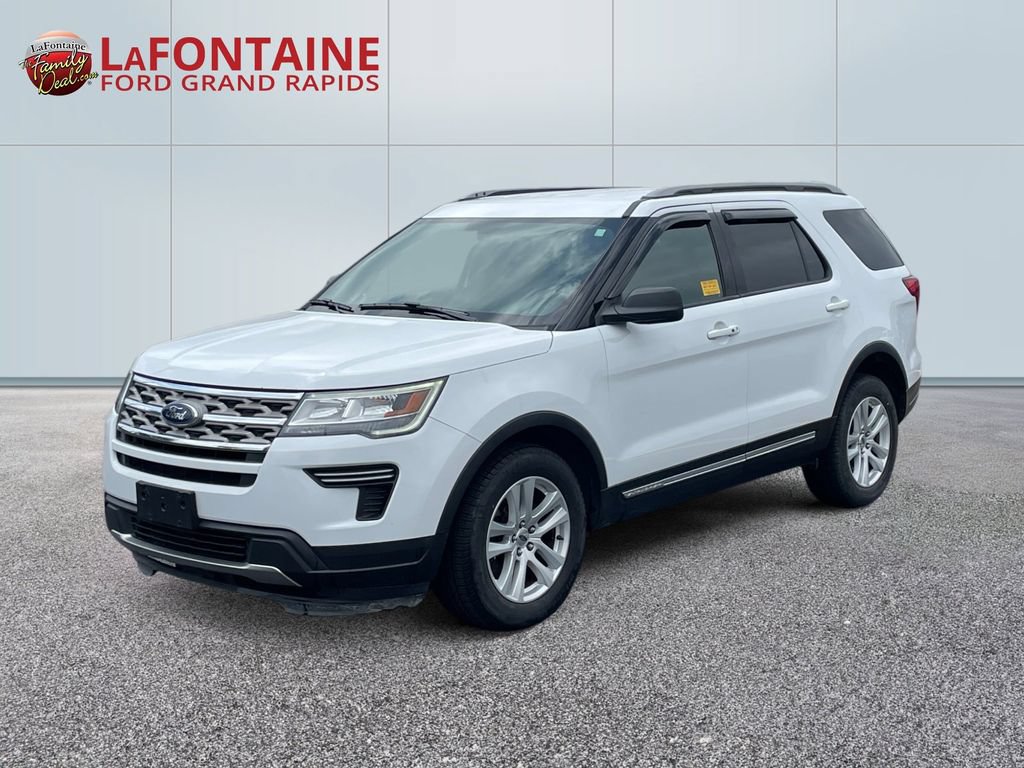 Used 2018 Ford Explorer XLT AWD/4WD image 1