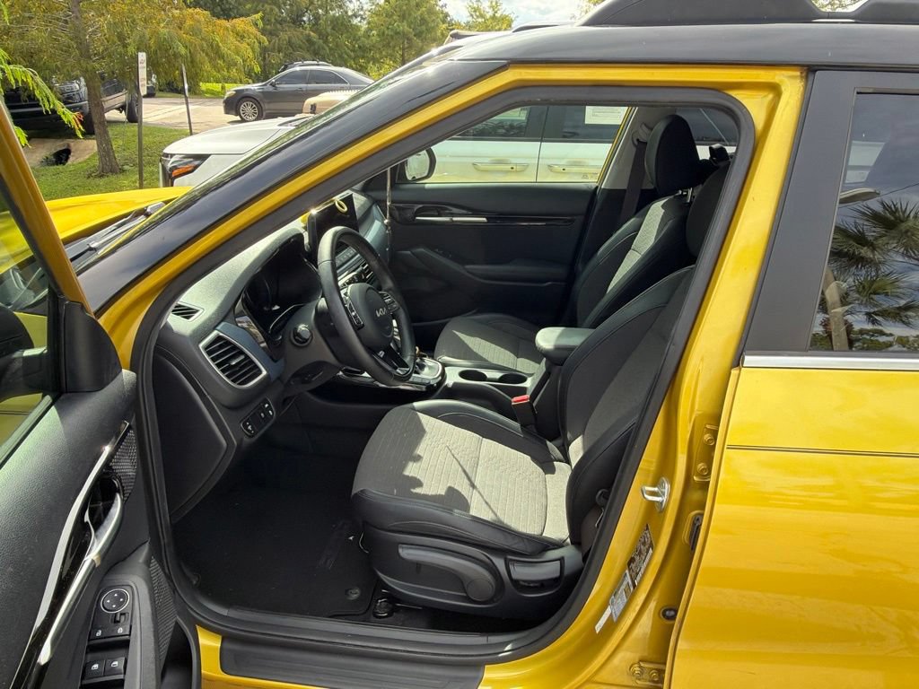 Certified 2022 Kia Seltos Nightfall Edition AWD/4WD image 12