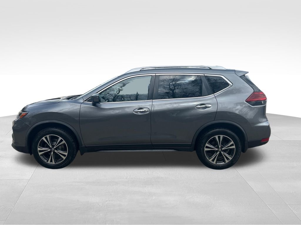 Used 2019 Nissan Rogue SV w/ Sun & Sound Touring Package AWD/4WD image 2