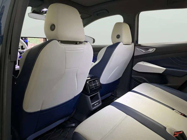Used 2023 Volkswagen ID.4 S RWD image 23