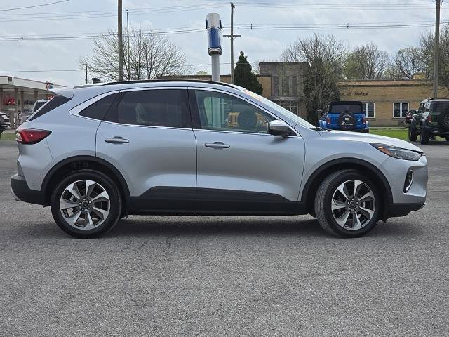 Certified 2023 Ford Escape Platinum w/ Premium Technology Package image 8