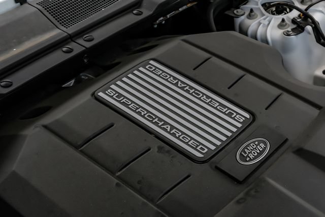 Used 2025 Land Rover Defender 110 V8 AWD/4WD image 63