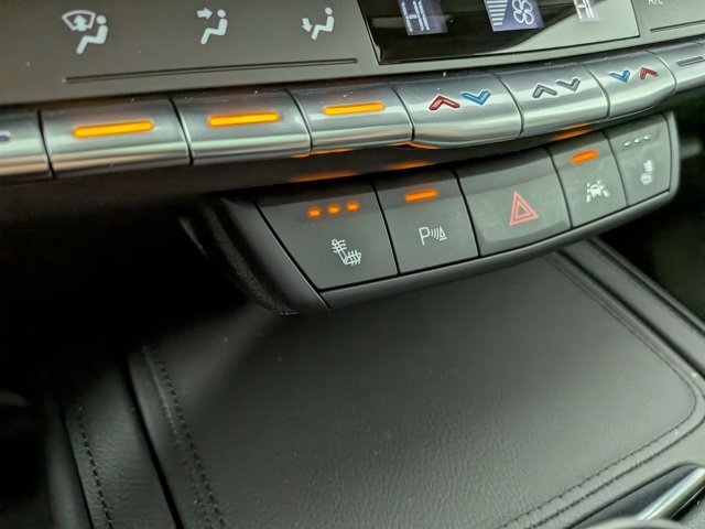 Certified 2023 Cadillac XT4 Premium Luxury w/ Cold Weather Package image 8