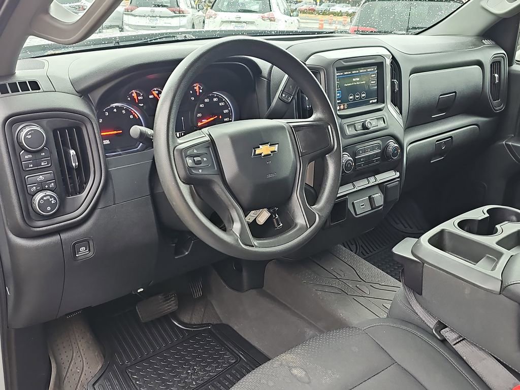 Used 2019 Chevrolet Silverado 1500 Custom image 17