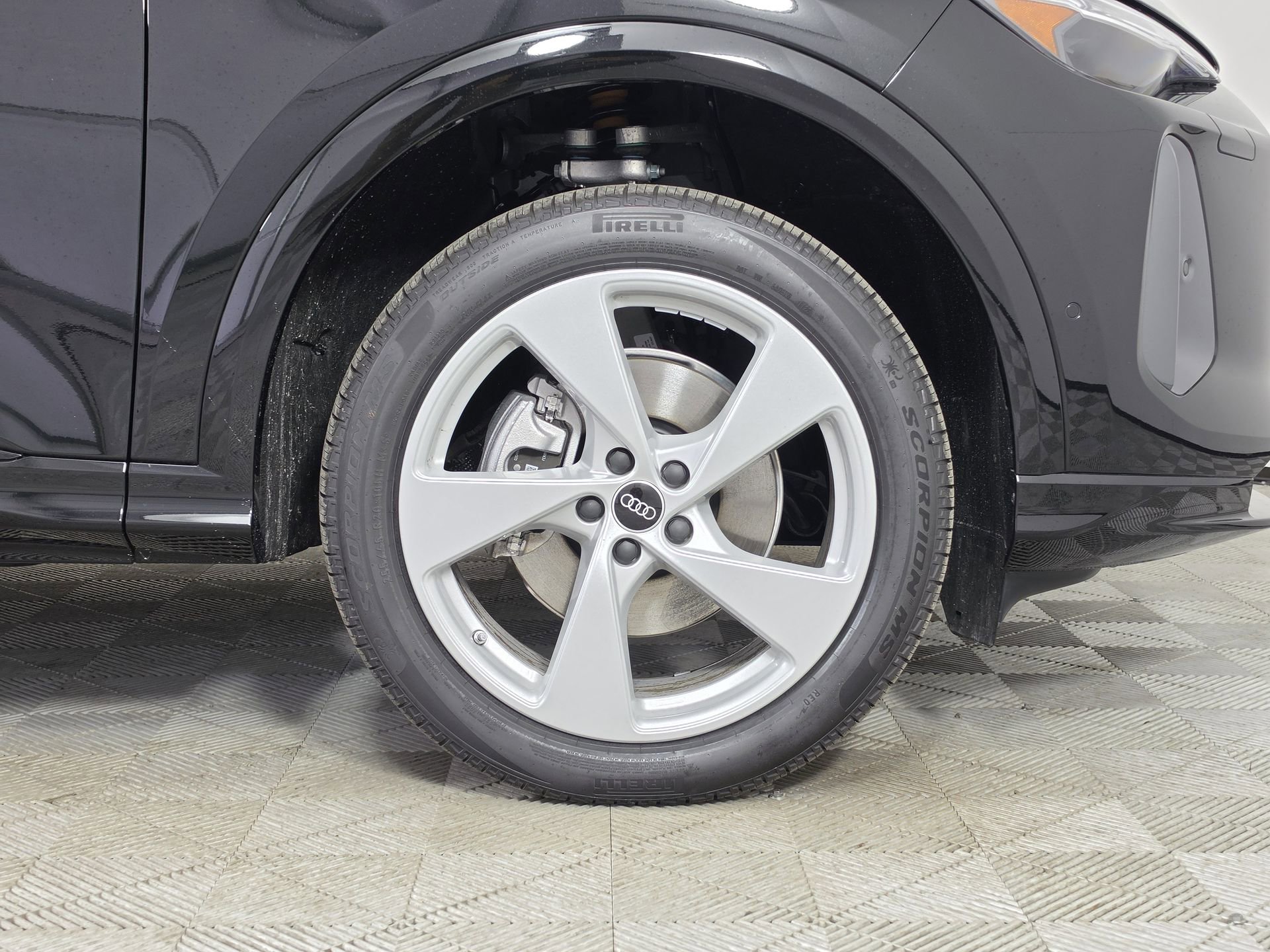 New 2026 Audi Q5 Premium Plus AWD/4WD image 9