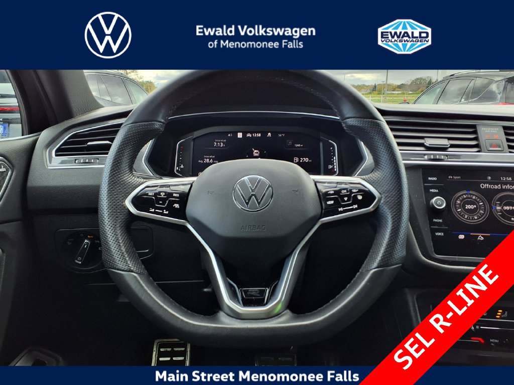 Used 2024 Volkswagen Tiguan SEL R-Line AWD/4WD image 16