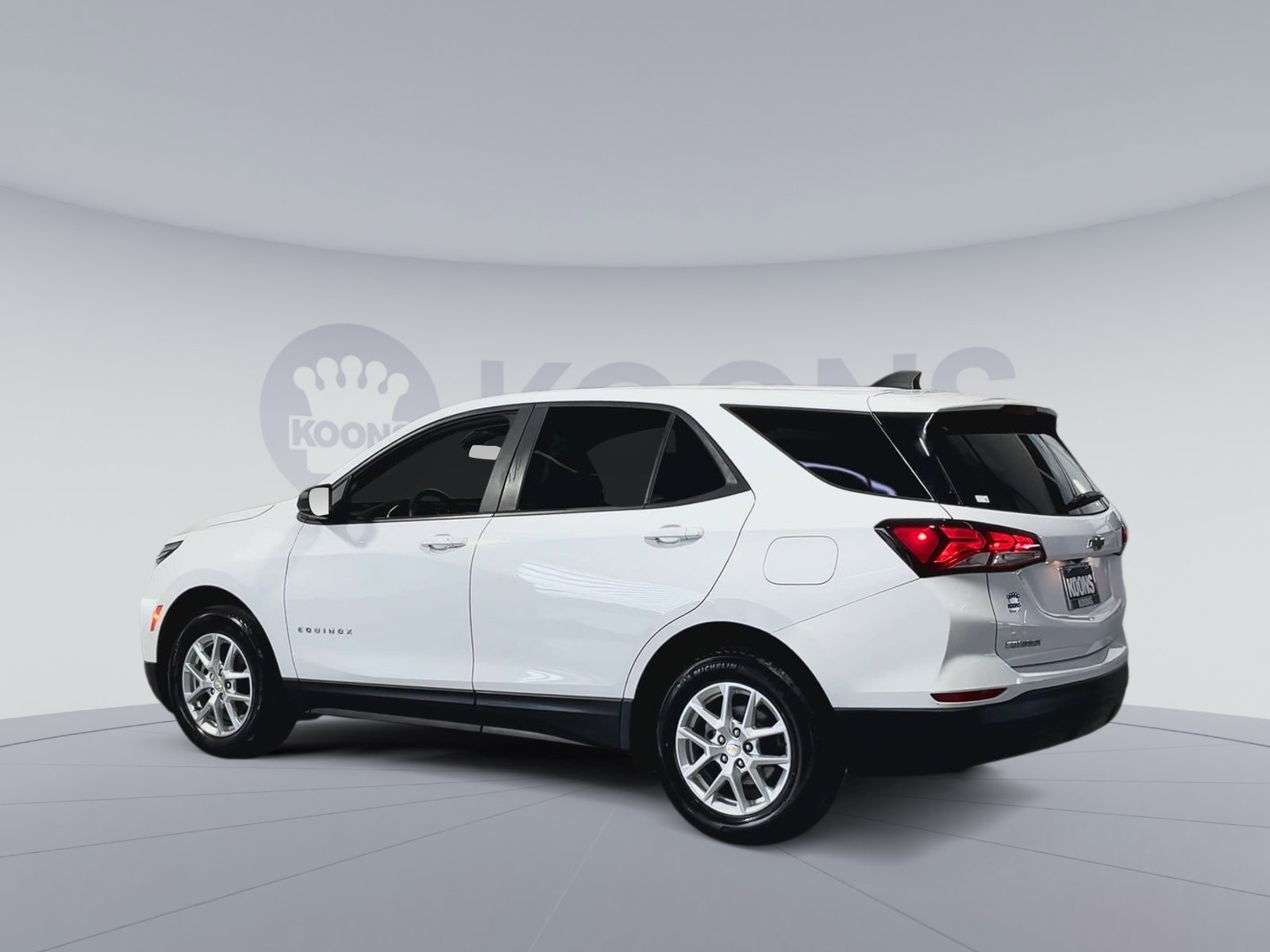 Used 2024 Chevrolet Equinox LS w/ LS Convenience Package FWD image 8