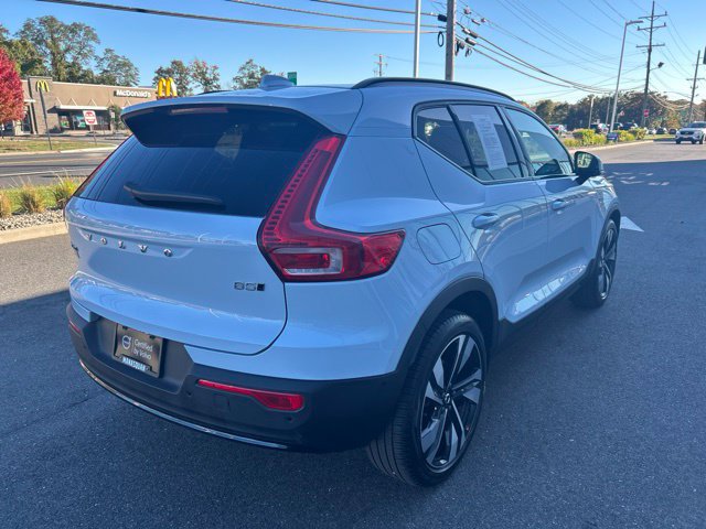 Certified 2026 Volvo XC40 B5 Plus AWD/4WD image 5