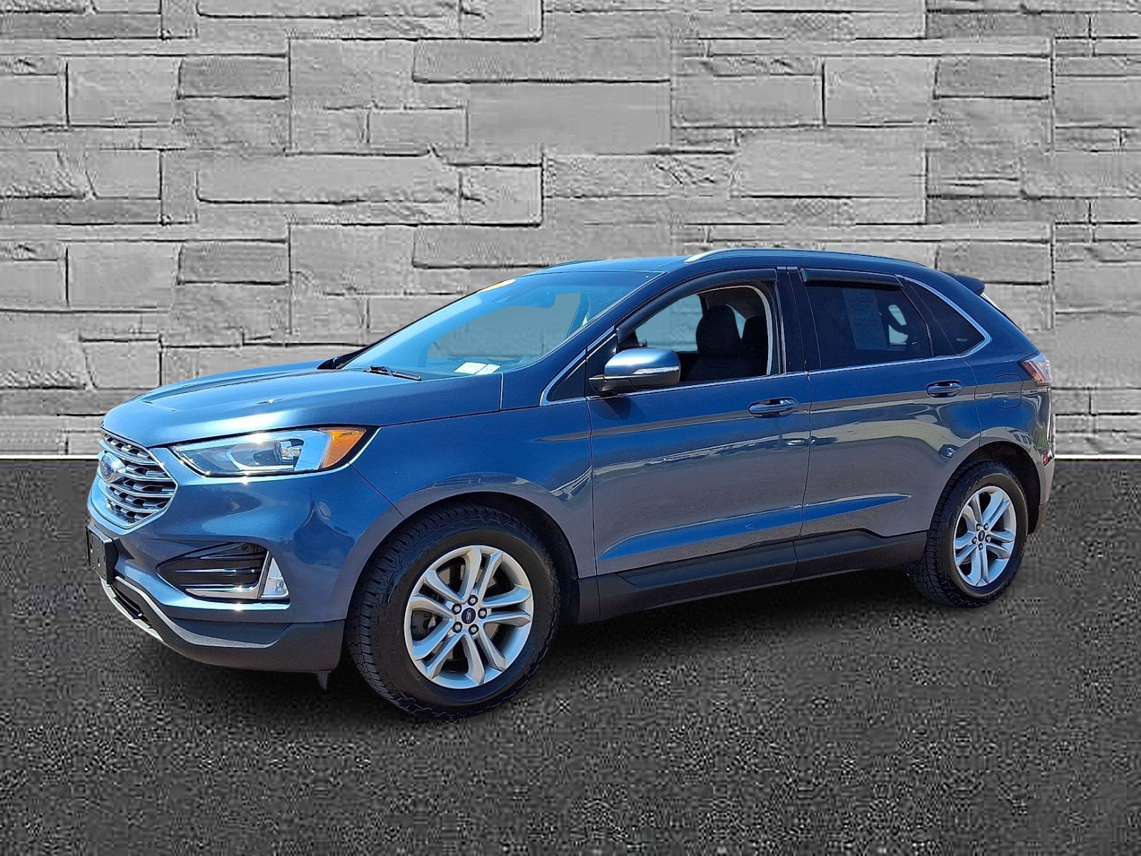 Used 2019 Ford Edge SEL image 5