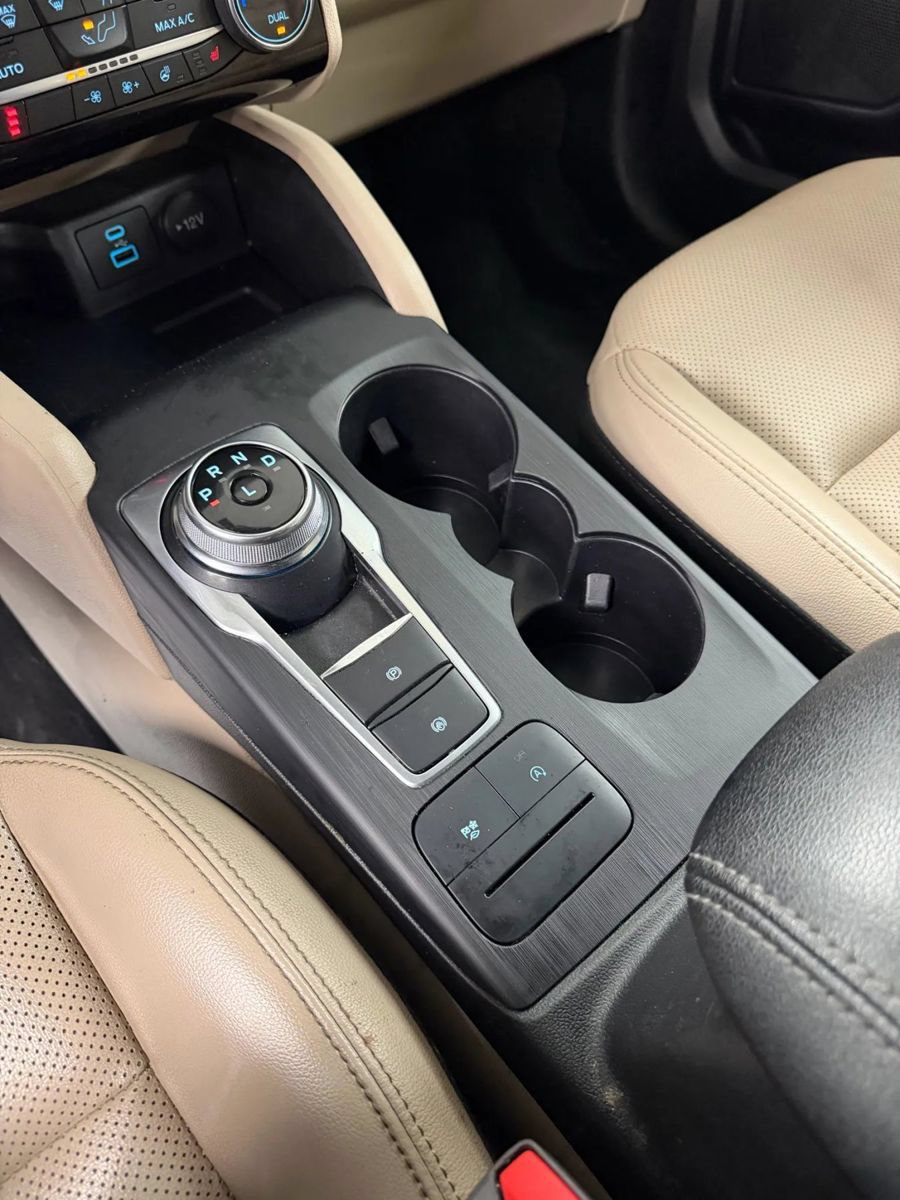 Used 2022 Ford Escape SEL FWD image 23