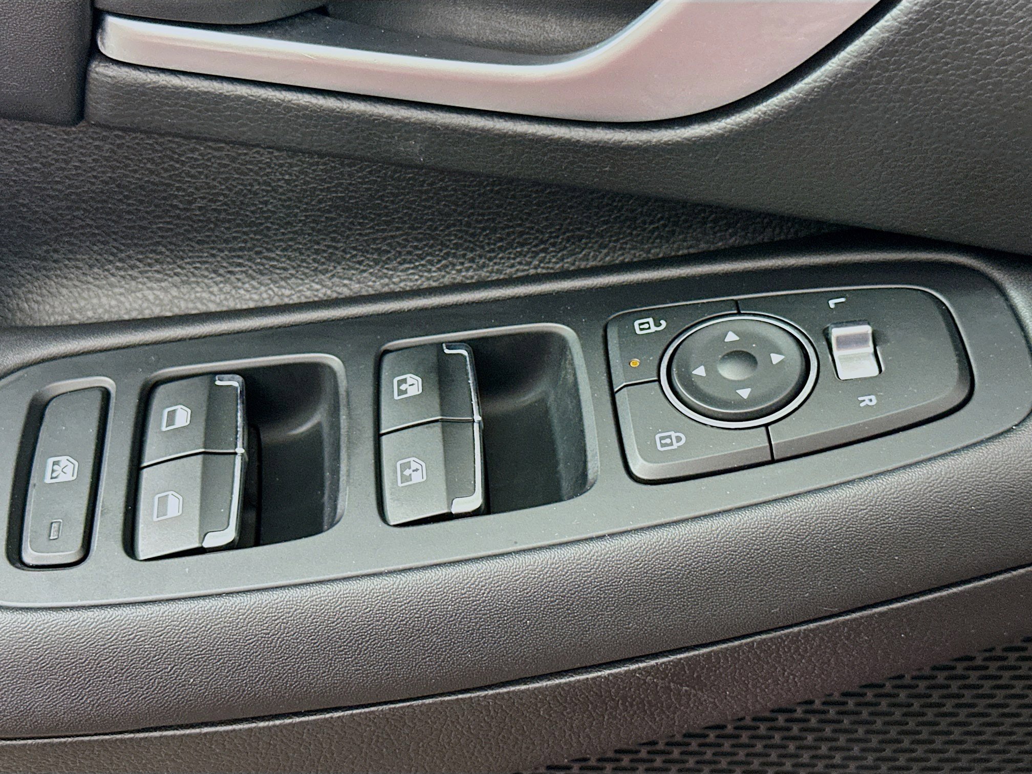 Used 2025 Hyundai Sonata SEL image 15