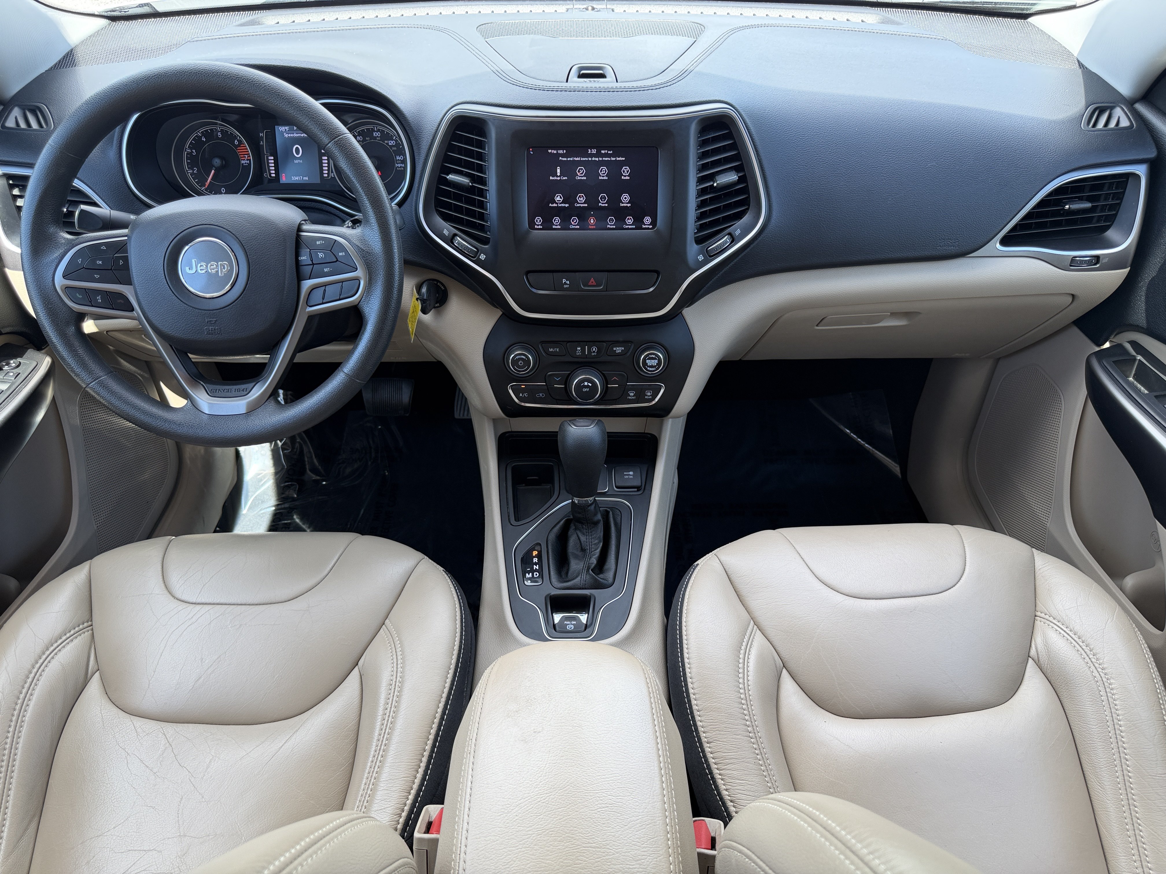 Used 2020 Jeep Cherokee Latitude FWD image 13