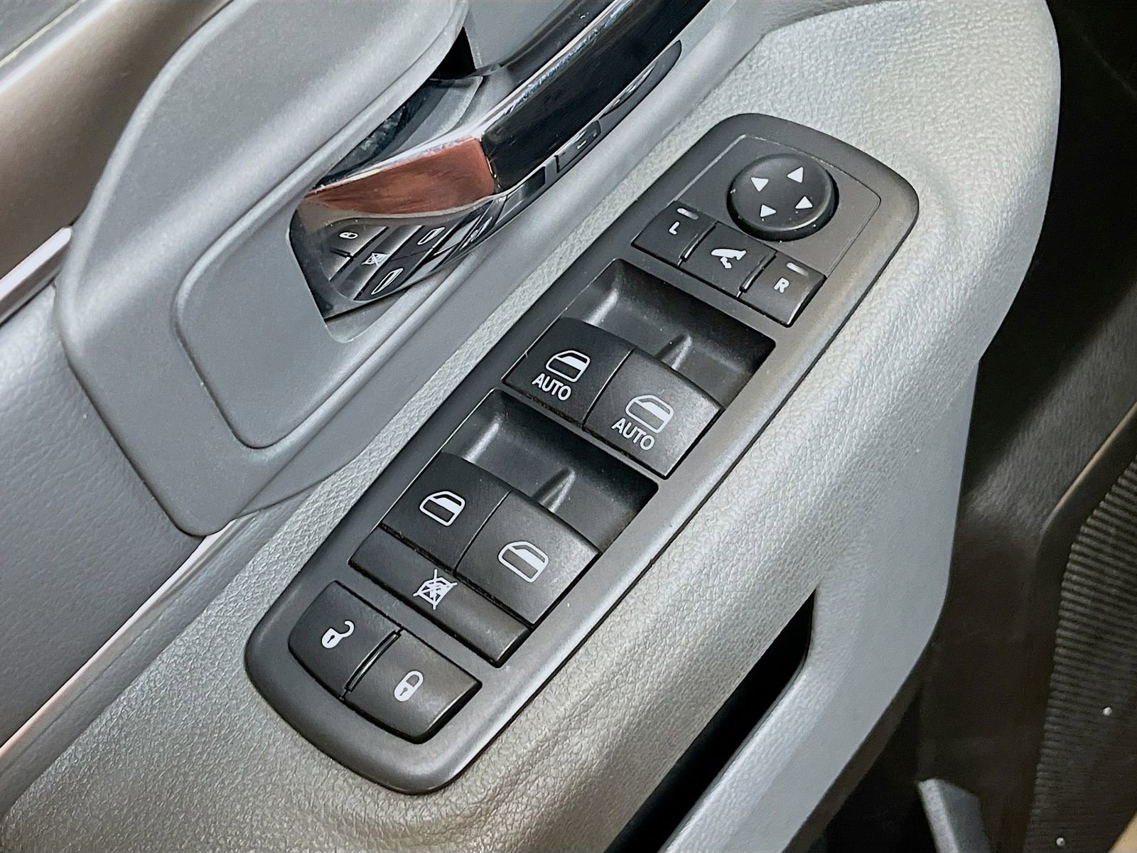 Used 2019 RAM 1500 Classic Warlock image 18