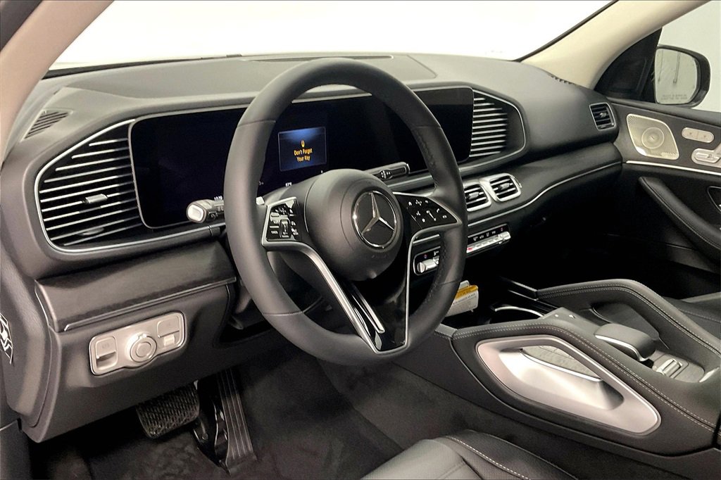 Used 2025 Mercedes-Benz GLE 580 4MATIC image 8