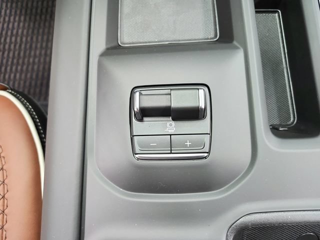 New 2026 GMC Sierra 2500 Denali Ultimate AWD/4WD image 33