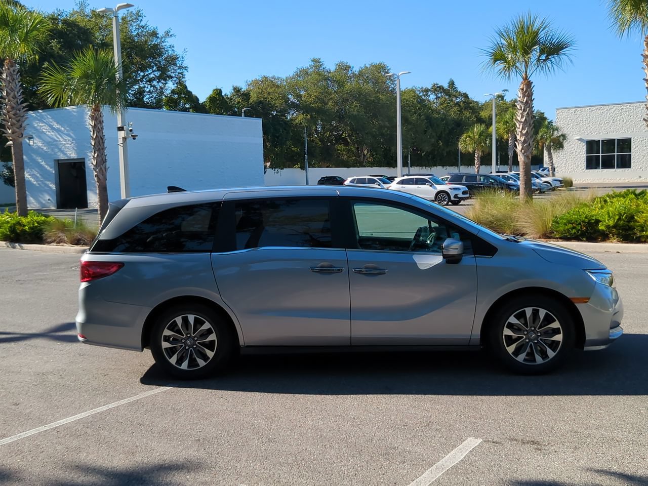 Certified 2024 Honda Odyssey EX-L image 8