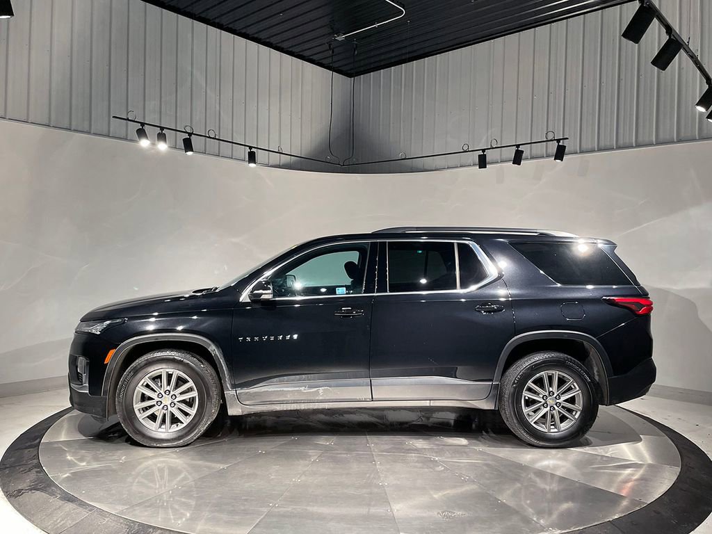 Used 2023 Chevrolet Traverse LT image 16