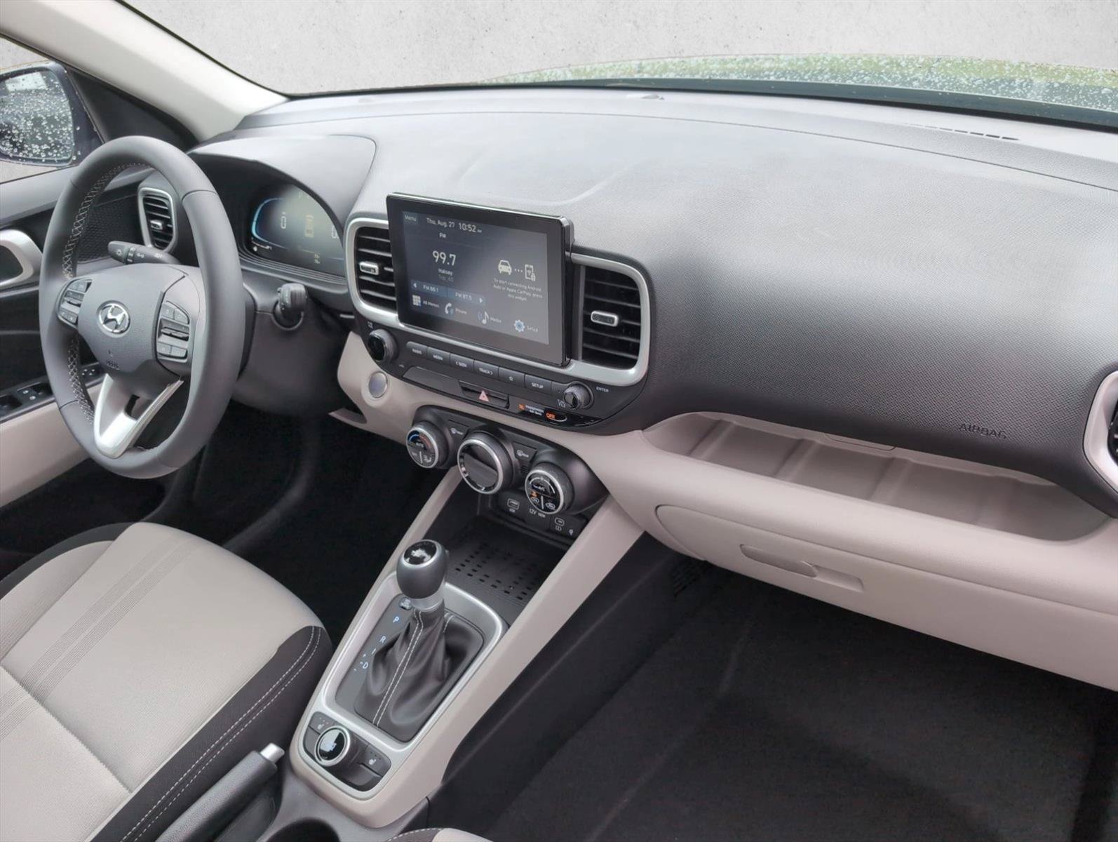 New 2026 Hyundai Venue SEL FWD image 28