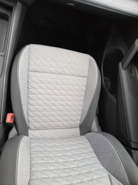 Used 2025 Volkswagen Tiguan S image 18