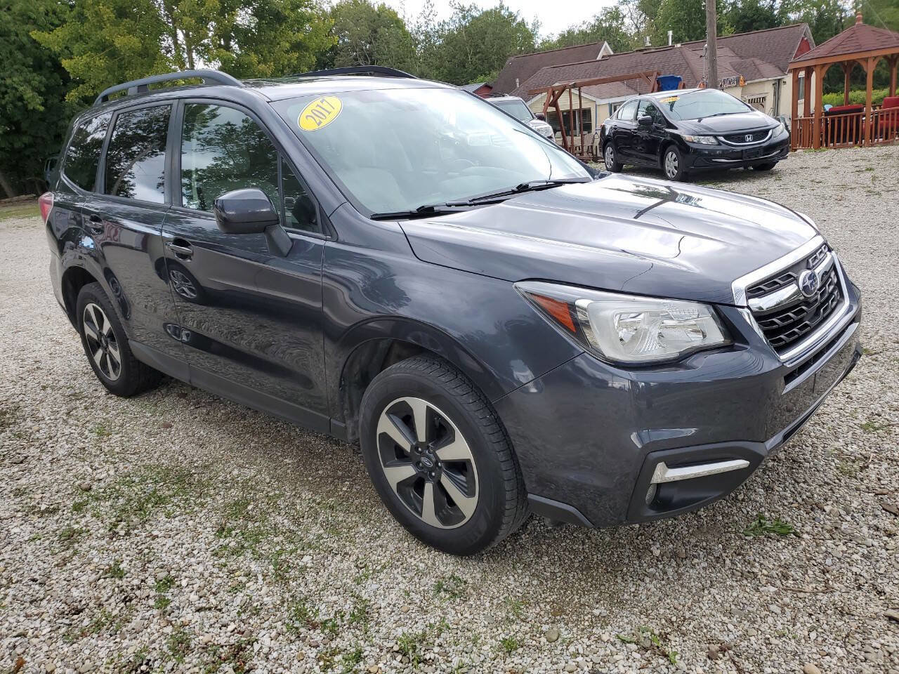Used 2017 Subaru Forester 2.5i Premium image 1